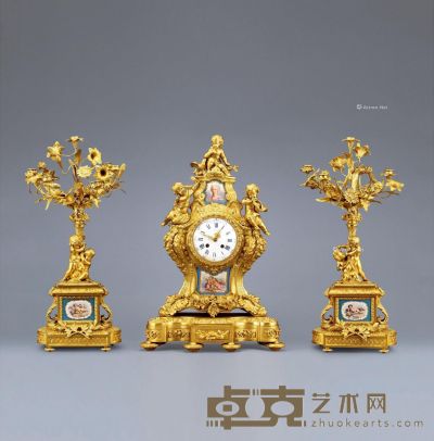 1880年左右作 铜鎏金瓷片三件套钟 高66cm；宽43cm；烛台高68cm