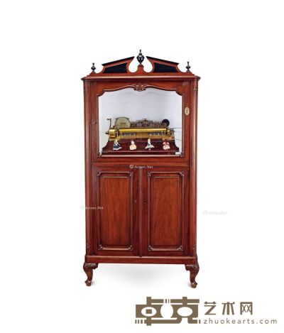 1880年左右作 柜式带动偶八音盒 高170cm；宽80cm