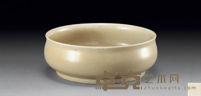 清乾隆 米黄釉浅碗 直径12.2cm