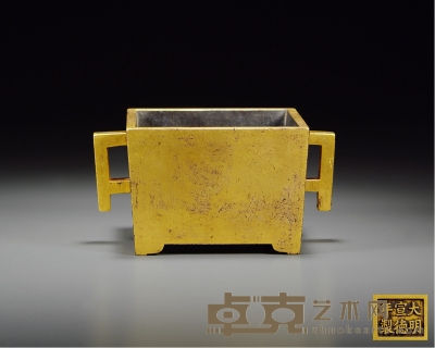 清 大明宣德年制款铜鎏金马槽炉 高9.2cm；长18cm；宽10.7cm