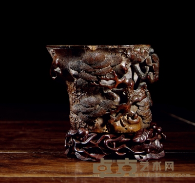 清早期 竹雕松鼠松树纹杯 高10cm；带座高13.5cm；口径12.5cm