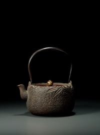 明治时期·竹叶纹铁壶