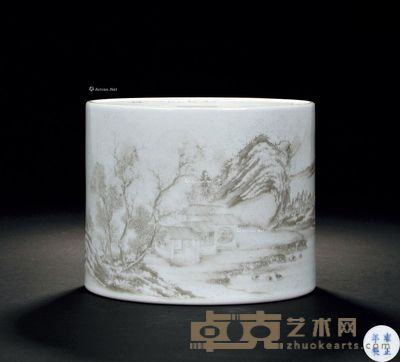 清雍正 墨彩通景山水图笔筒 高18cm
