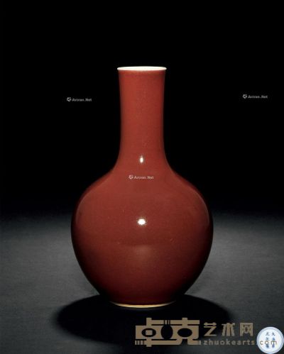 清雍正 红釉天球瓶 高19.5cm