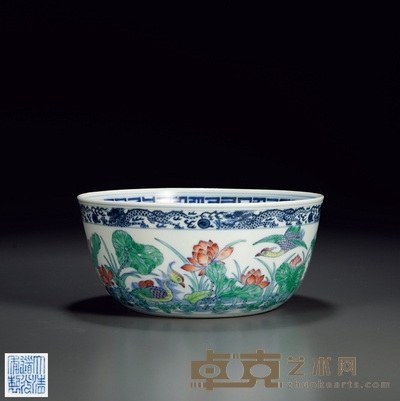 清道光·斗彩荷塘鸳鸯纹卧足碗 直径16.6cm