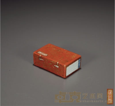 清乾隆·珊瑚红地描金织锦纹书盒式镇纸 高：2cm长：6cm宽：4cm