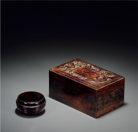 清·紫檀雕印泥盒、龙纹盖盒一组两件