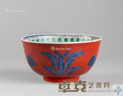 明代 青花红地花卉纹碗 直径14.7cm；高7.7cm