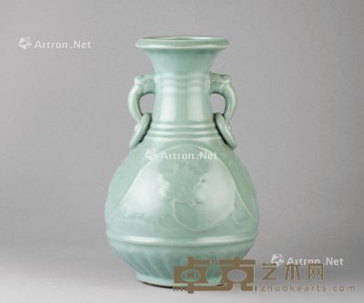 宋-元 龙泉窑花卉纹双兽环耳瓶 高30cm