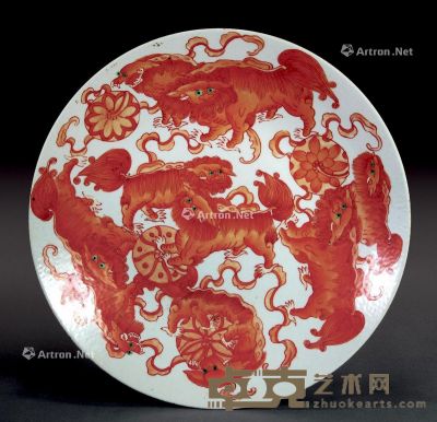 清 矾红狮纹盘 直径35cm