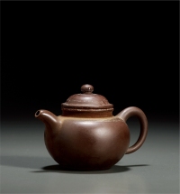 清 泉之乐款紫砂小茶壶