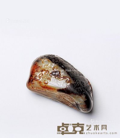 新疆和田玉四色籽料问鼎天下锦灰堆 9.2×5.3×4.6cm；重378g