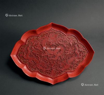 明嘉靖（1522～1566） 剔红海水江崖云龙纹菱形大盘
