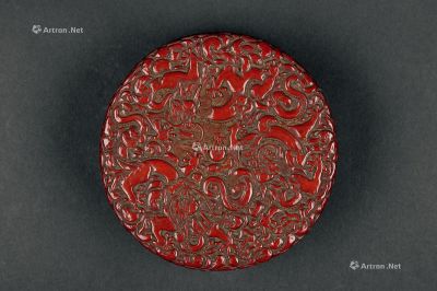 清代（1644～1911） 剔红海水龙纹圆盖盒