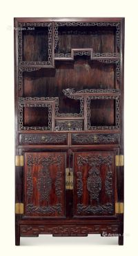 清代（1644～1911） 紫檀福庆绵长纹亮格柜