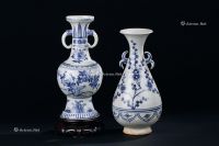 明代（1368-1644年） 青花梅花纹双耳玉壶春瓶 青花花卉纹双耳瓶 （二件一组）