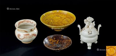 明代-清代（1368-1911年） 白瓷狮钮双耳三足香炉 白瓷褐釉渣斗 天目茶碗 黄釉印花龙纹花卉纹碗 （四件一组）