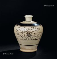 宋代-元代（960-1368年） 磁州窑花卉纹梅瓶