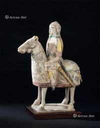 北齐（550-577年） 加彩骑马武士俑