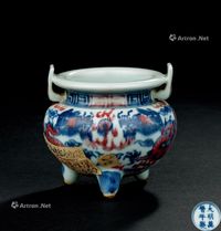 清代（1644-1911） 青花釉里红二龙戏珠纹冲天耳三足小香炉