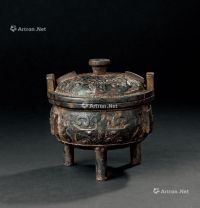 明代(1368-1644年）作 铁制饕餮纹三足香炉