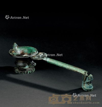唐代(618-907年）作 青铜鎏金瑞狮纹行炉 长39.8cm；高8.5cm