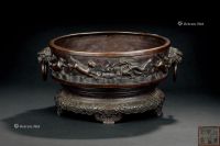 清代(1644-1911年）作 铜瑞兽纹双狮环耳香炉