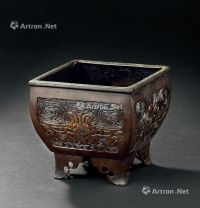 明代(1368-1644年）作 铜饕餮纹四足四方香炉