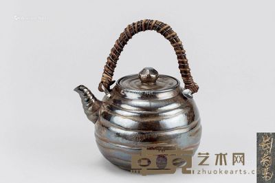 弦纹银壶 宽14cm；高16.8cm；重406g