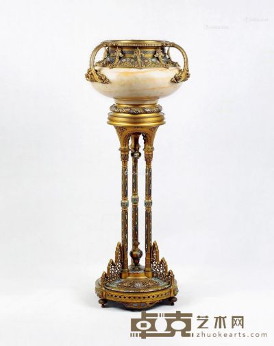 19世纪中期 法国拿破仑三世鎏金青铜錾胎珐琅彩玛瑙园鼎盆连架 高121cm
