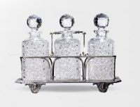 约1900年 19世纪法国水晶酒器配镀银支架