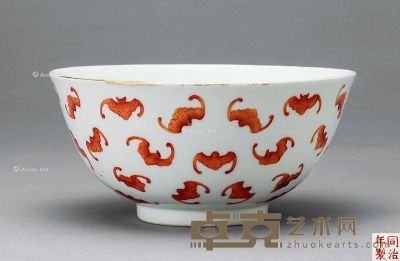清同治 梵红彩蝠纹碗 直径14.5cm