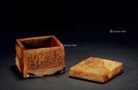 清·寿山石雕博古纹印泥盒