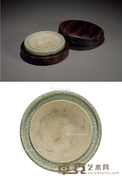 清 哥釉圆形瓷砚 径12.2×3.5cm