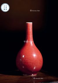 清雍正·红釉长颈瓶