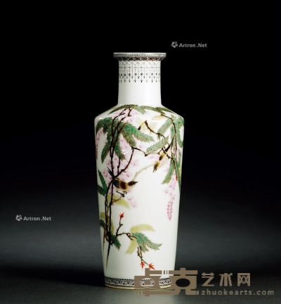 民国·毕伯涛绘粉彩花鸟纹小瓶 高24.5cm