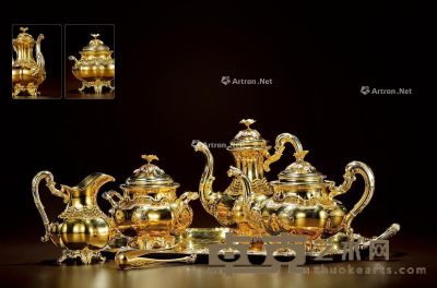 1911年制 纯银镀金咖啡茶具五件套配精美铜镀金托盘 咖啡壶高25.5cm；宽23cm；茶壶高19.5cm；宽29.5cm；糖