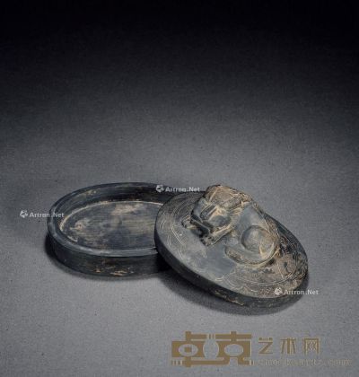 宋 黑石雕狮钮盖盒 高6cm；长10.6cm；宽8.1cm