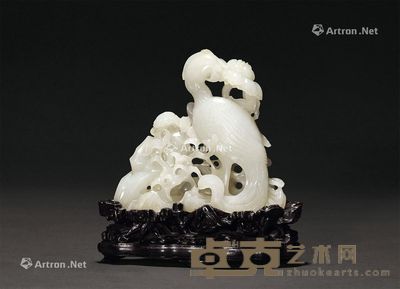 清乾隆 白玉雕凤栖四时春山子 9×8.7cm