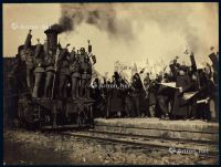 P 1939年5月1日，太原群众在火车站欢送国军第七十九旅官兵北上抗日黑白新闻照片一张