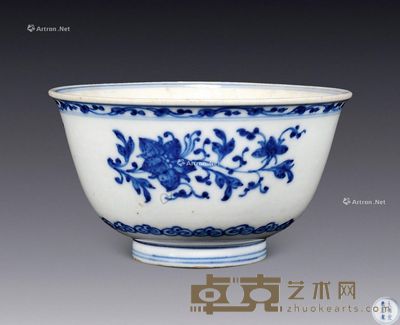 清雍正 青花折枝花碗 直径11.5cm