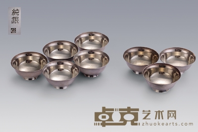 晚清 纯银酒杯八个 高:2.5cm×8 口径:4.5cm×8 总重:156g