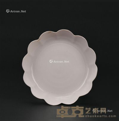 金/元 定窑白釉十二瓣形洗 直径20cm