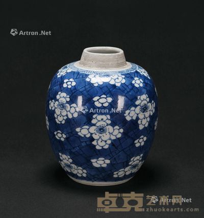 康熙 青花花卉小罐 高13cm