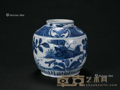 明万历 青花‘花果’小罐 高12.3cm
