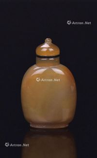 玛瑙鼻烟壶