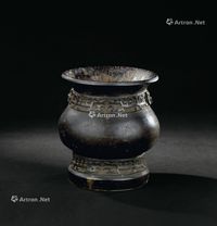 明代（1368-1644） 铜夔龙纹双铺耳尊