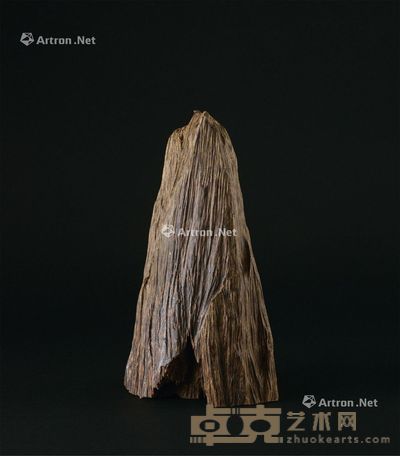 沉香山子摆件 高25cm；重660g