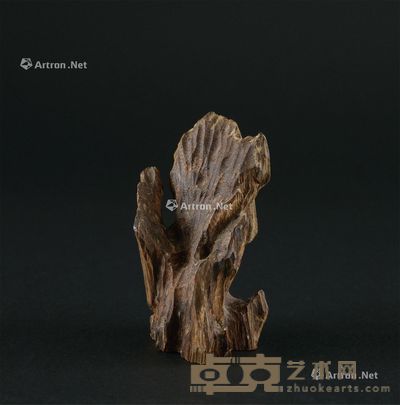 奇楠绿油伽罗“无一物”小山子摆件 高7.6cm；重40g