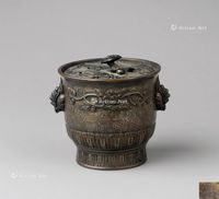 清乾隆(1736～1795) 铜错银灵芝纹 回纹双凤耳熏炉